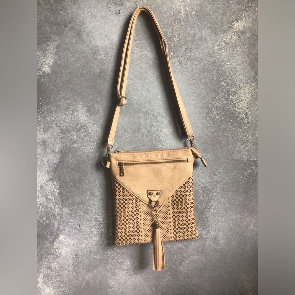 Cross Body Bag w/two outside zippered pockets